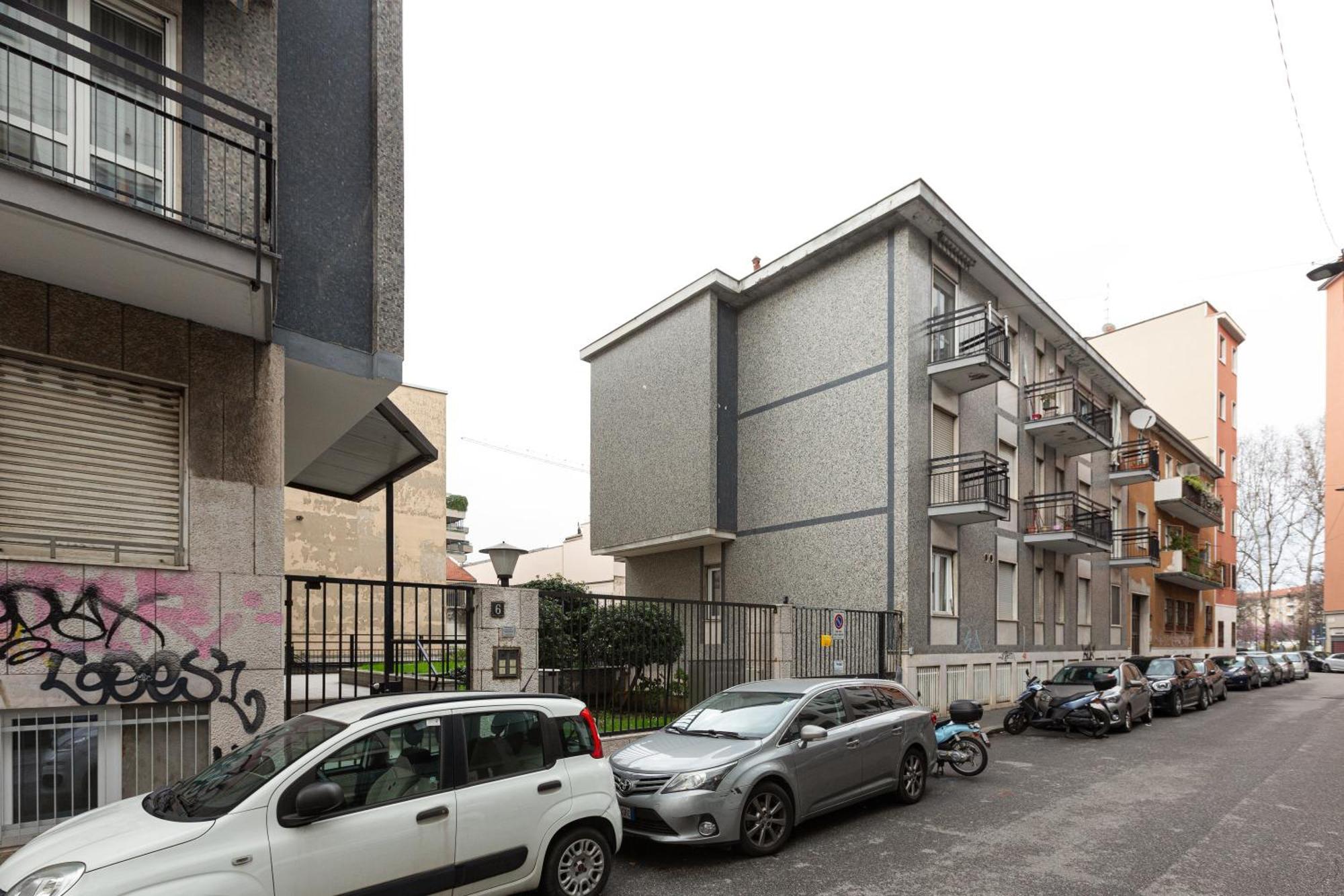 Insubria Park - Pastel Color Apartment! Milan Bagian luar foto